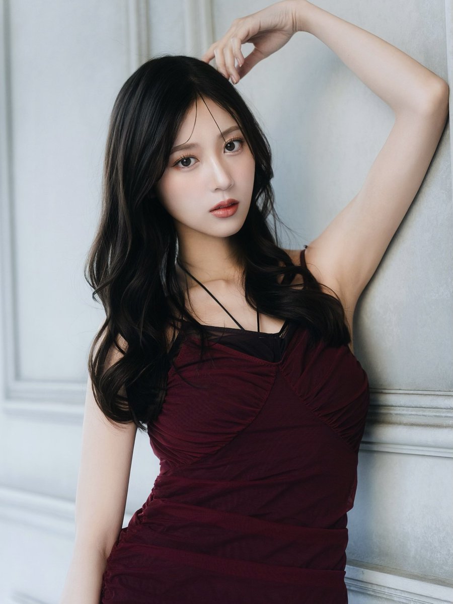 yuna_tsukino920's tweet image. H&amp;amp;M Studio Collection S/S26
⁡
Burgundy Strappy Mesh Dress
⁡
Studio Collectionのアイテムは
シルエットや素材にこだわっていて
デザイン性もあって特別感あるのが可愛い♡
⁡
@hm 
#hm #hmstudio
#エイチアンドエム