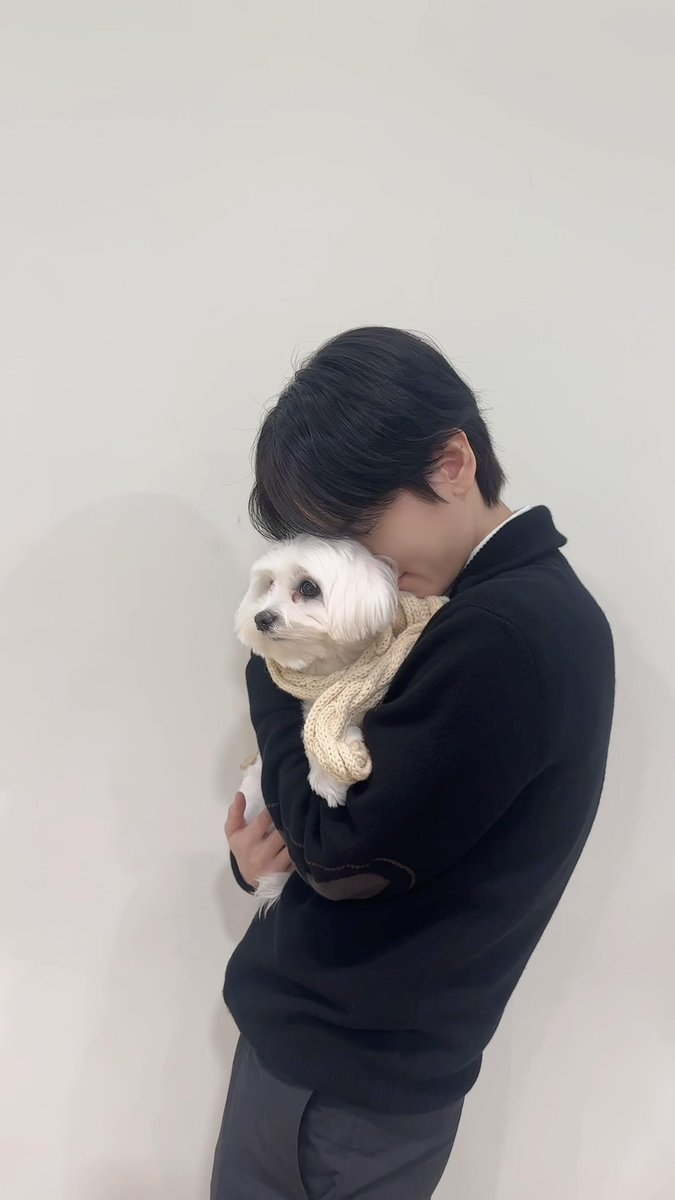 백현이 tweet media