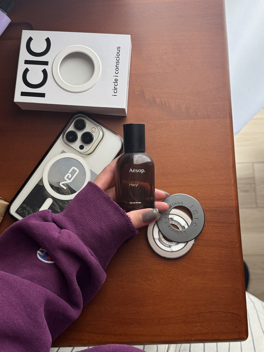 1999__ho's tweet photo. 香りを持ち運ぶ、MagSafe〜〜🧘🏼‍♀️🪷🏡🐕‍🦺 https://t.co/g82zTVpXbb