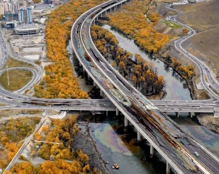 Сэлэнгэ tweet media