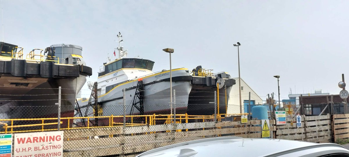 AytonJustyn's tweet photo. π No Incinerator π Boycott portland port π¬π§ Hst Llanelli π¬π§ in #portland on 23/3/26. A Offshore Supply vessel. #weymouth #dorset #photography #OffshoreSupply #HstLlanelli #PurusWind #Purus #ManorMarine https://t.co/8znJhCzR8d