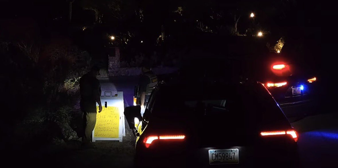 Adriienne F tweet media