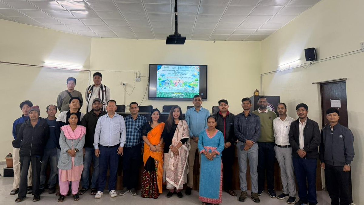 BSI_APRC's tweet photo. @BSI_APRC celebrated Jal Mahotsav at its office campus with great enthusiasm. On this occasion, a plantation drive was also organized under the inspiring theme “Ek Ped Maa Ke Naam” 🌱💚
#JalMahotsav2026 #EkPedMaaKeNaam #MissionLiFE #JalArpanDiwas #hargharjal @bsi_moefcc https://t.co/LMDL9e0ua4