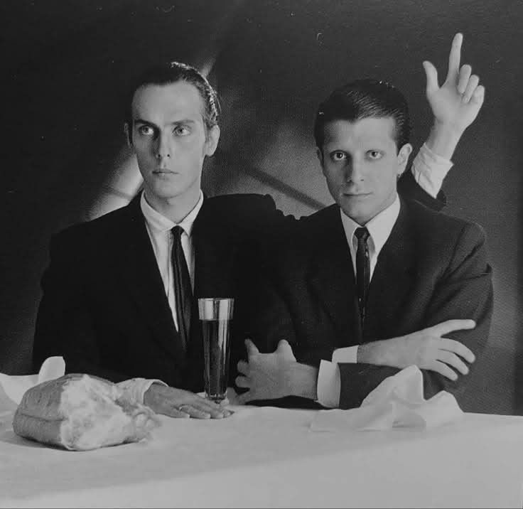 konvekse tweet media