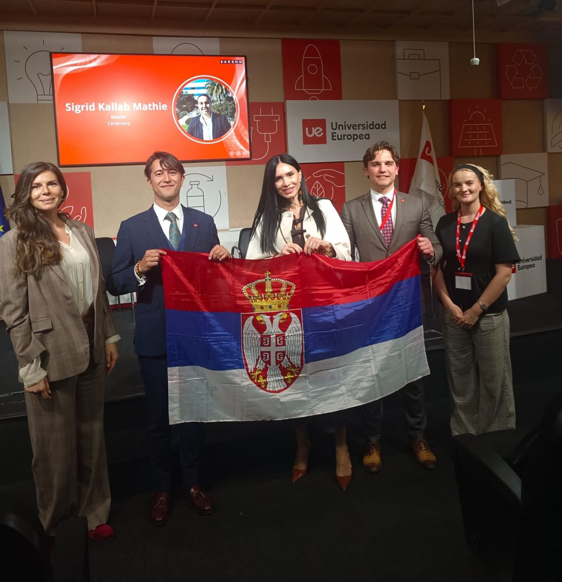 Serbia in Spain tweet media