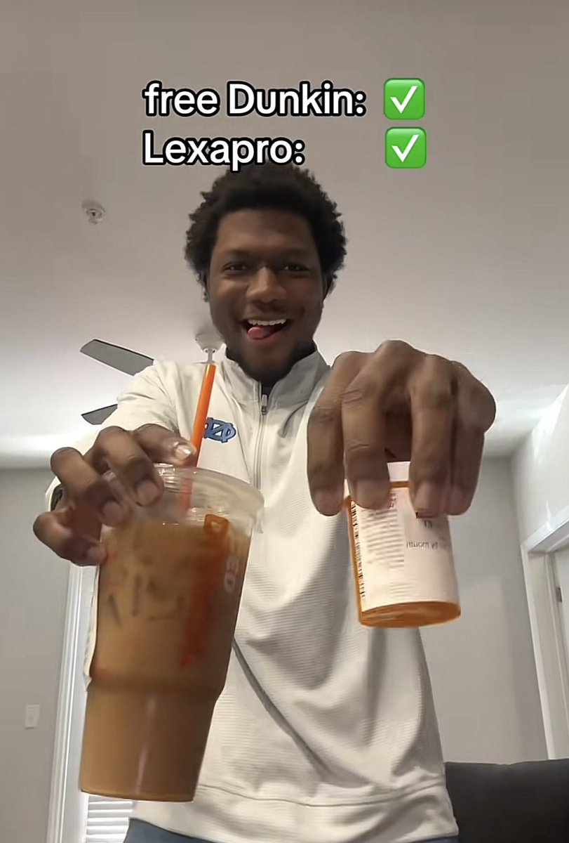 alice 𖦹 kiaracass CEO tweet media