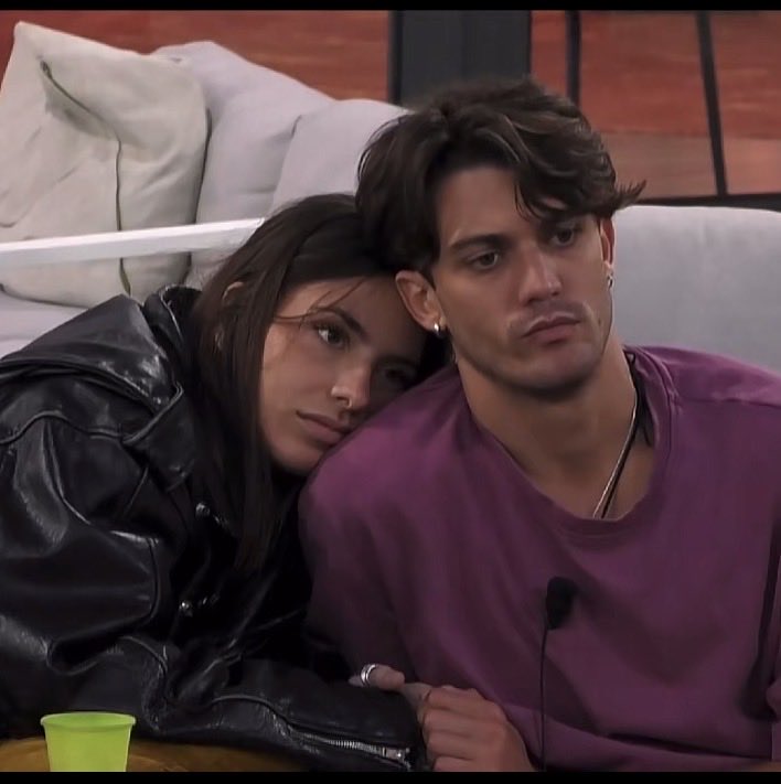 Dopo i #jonita e' impossibile shippare chiunque... 🥺