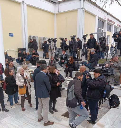 Bella Baxter tweet media