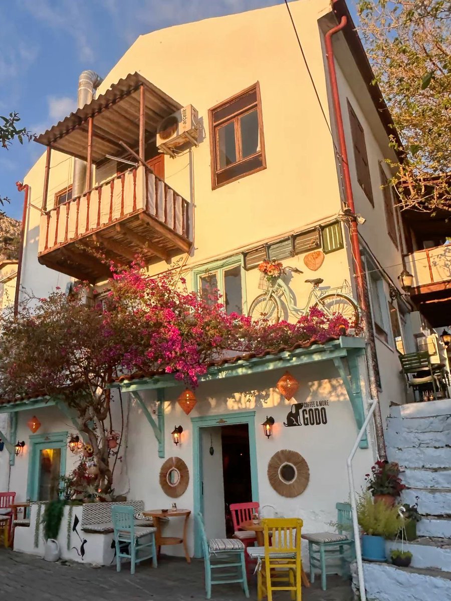 vistaaura222's tweet photo. Kaş, Turkey https://t.co/1TtKof1hlJ