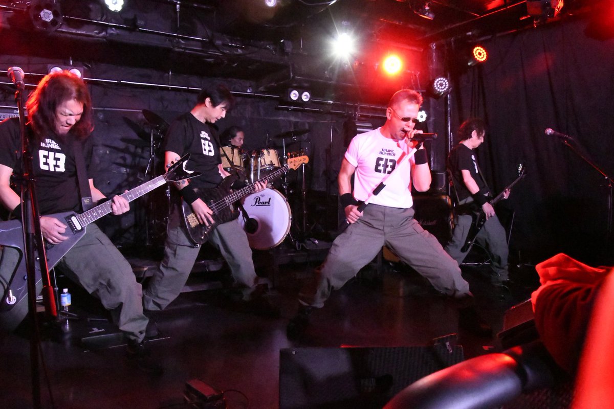 amantoskanda's tweet photo. 3/21池袋BlackHall
長年観てきたBRAVE BOMBERがまた眠りについた。
1stデモを受け取ってから何年経ったんだろ。
ライブ通いは何十年もしているが、解散や一時停止、行方不明(笑)とか色々見てきた。
止まろうが何だろーが、好きなバンドは変わらないね。
音楽とはそーいうもんだ。
BRAVERとして感謝。 https://t.co/0OxUupWMra