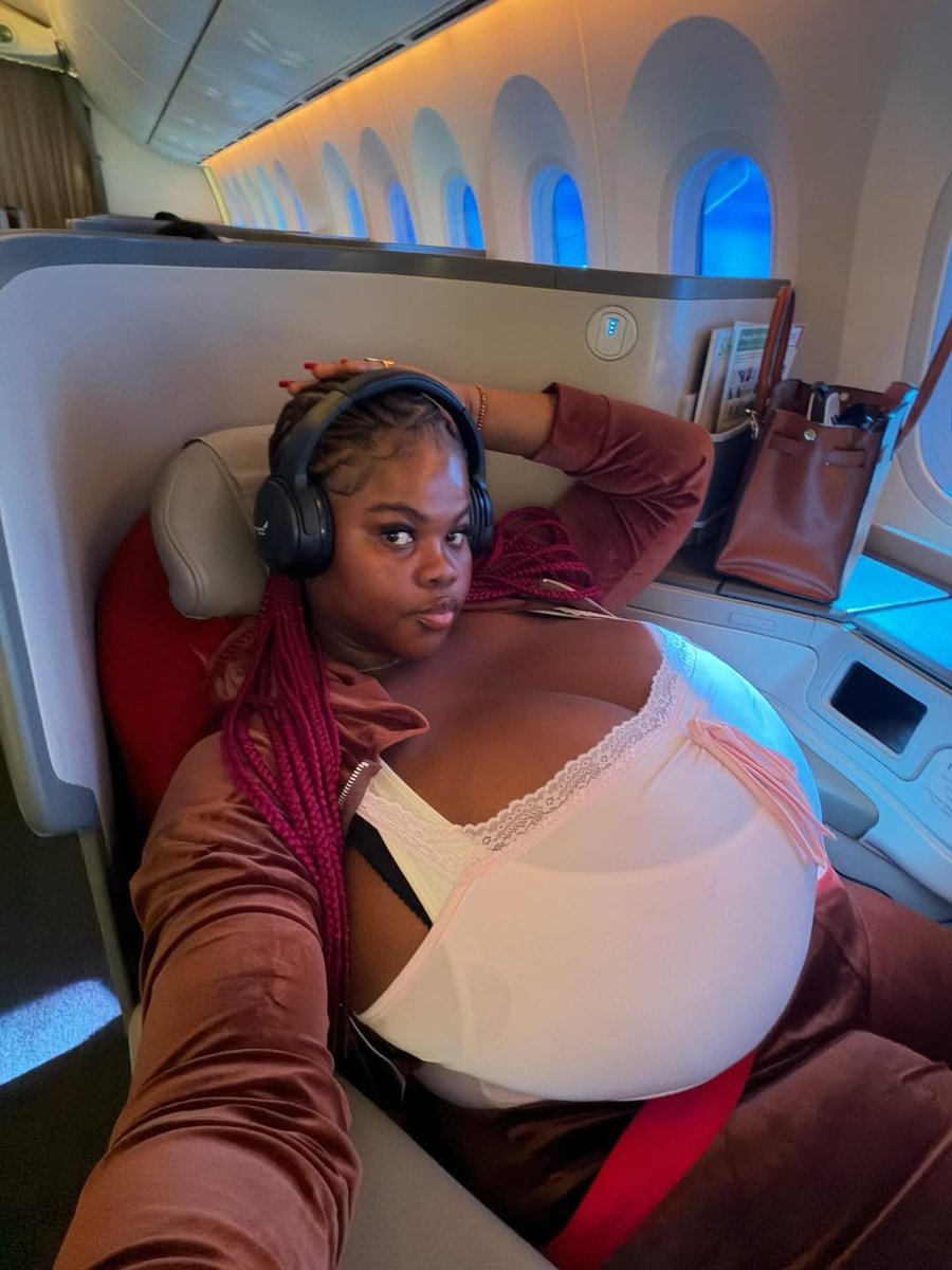 Bella Rose tweet media