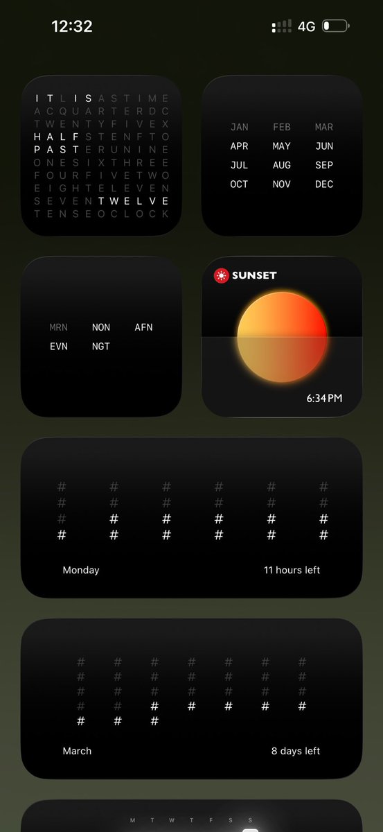 Here another simple yet minimalist homescreen setup The wallpaper makes