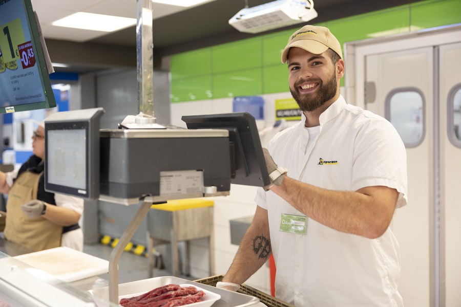 elapuron.com tweet media