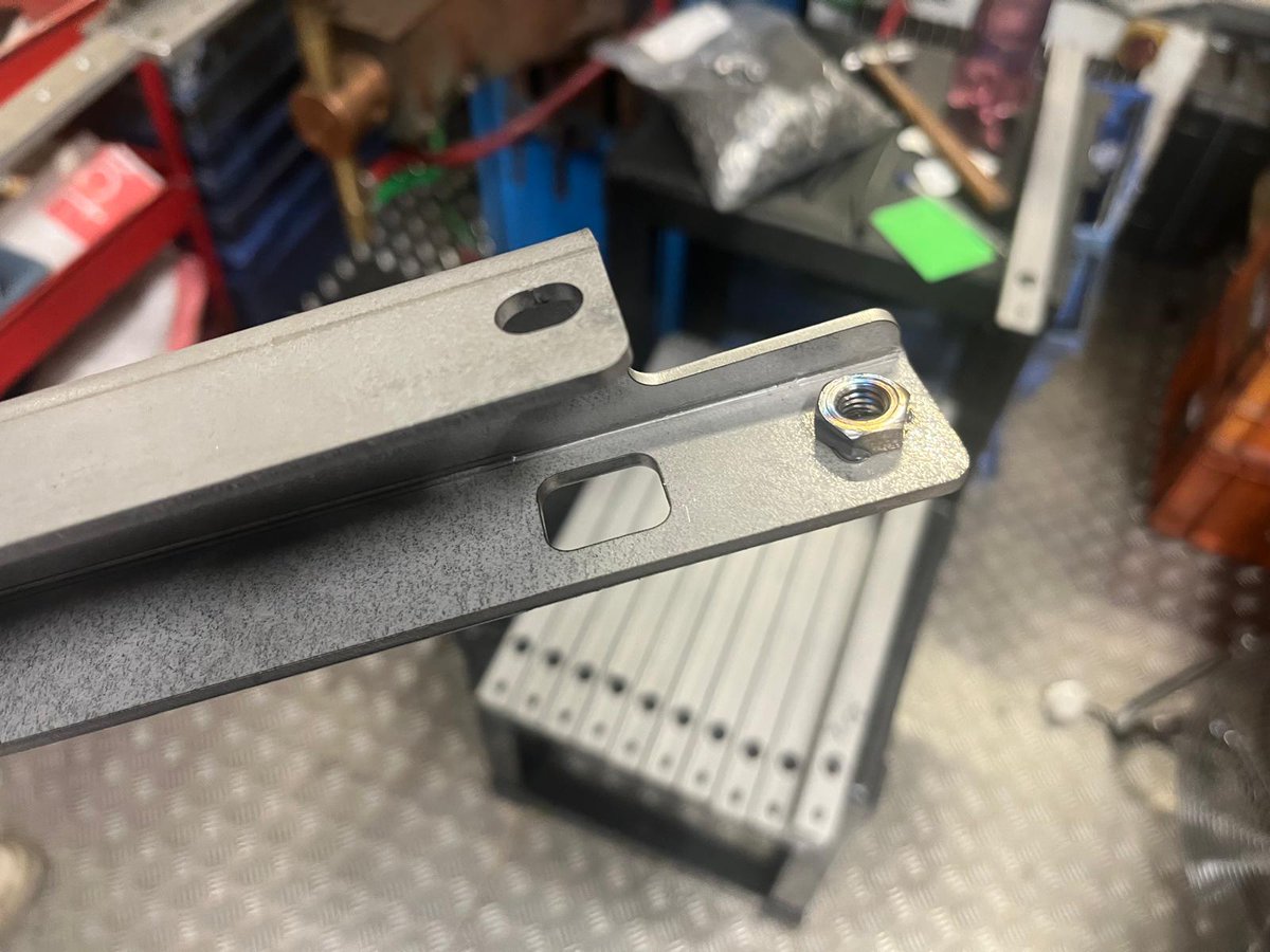 ThreewayPressings tweet media