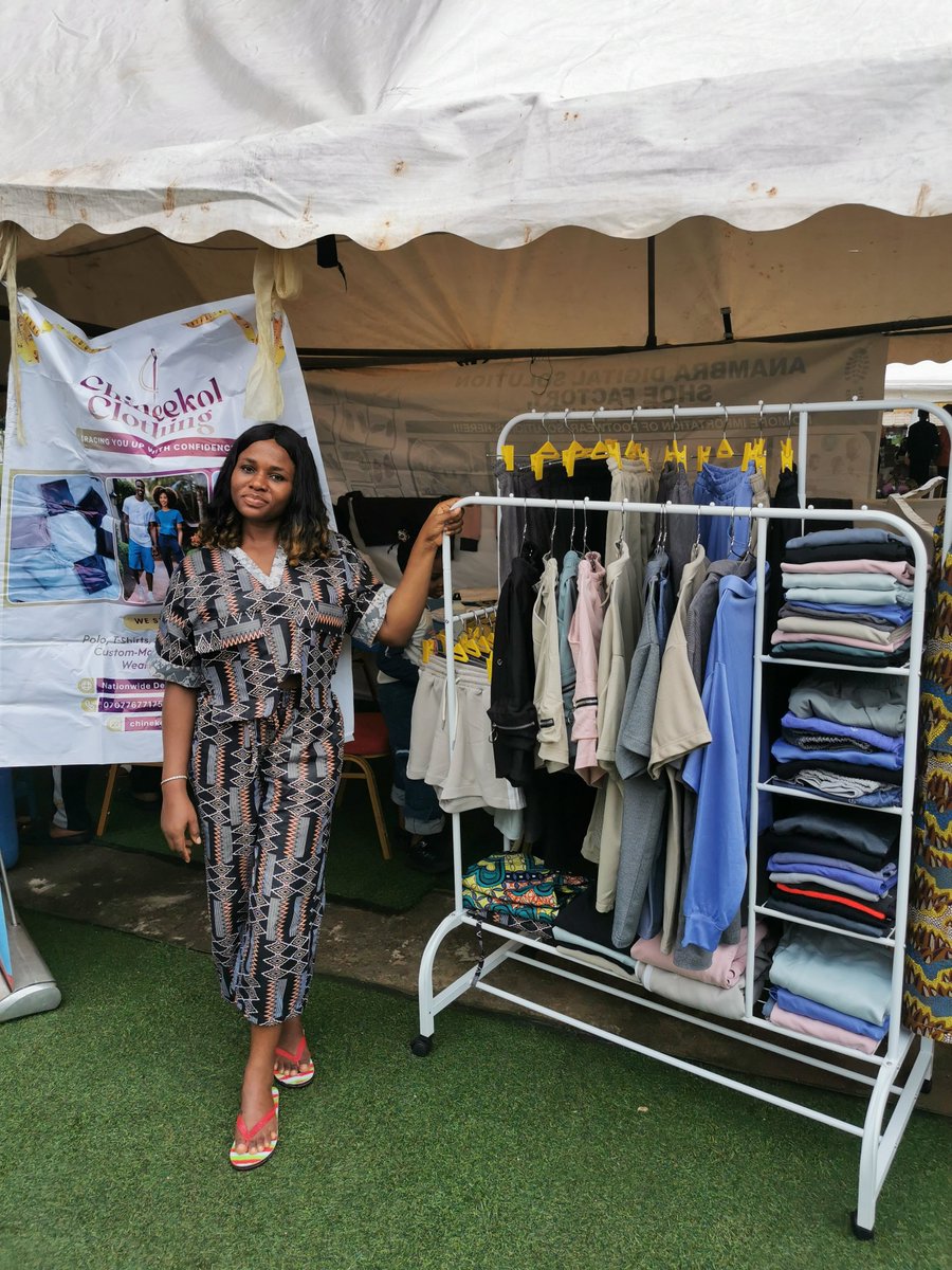 Chineekol Clothing tweet media