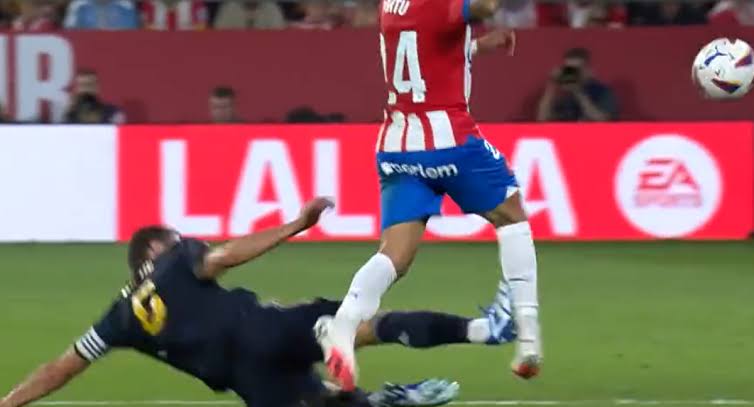 JudeTheGay tweet media