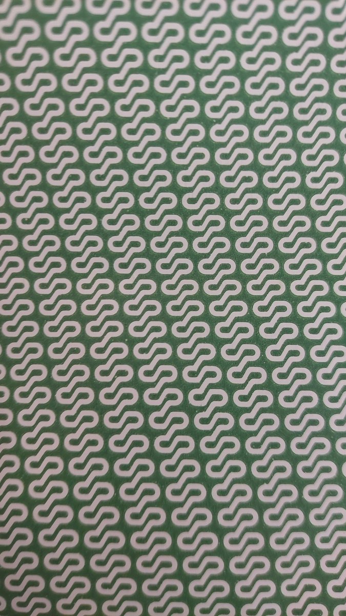 acho bué engraçado os bilhetes e talões da cp pq vem com este padraozinho atrás, é tão giro