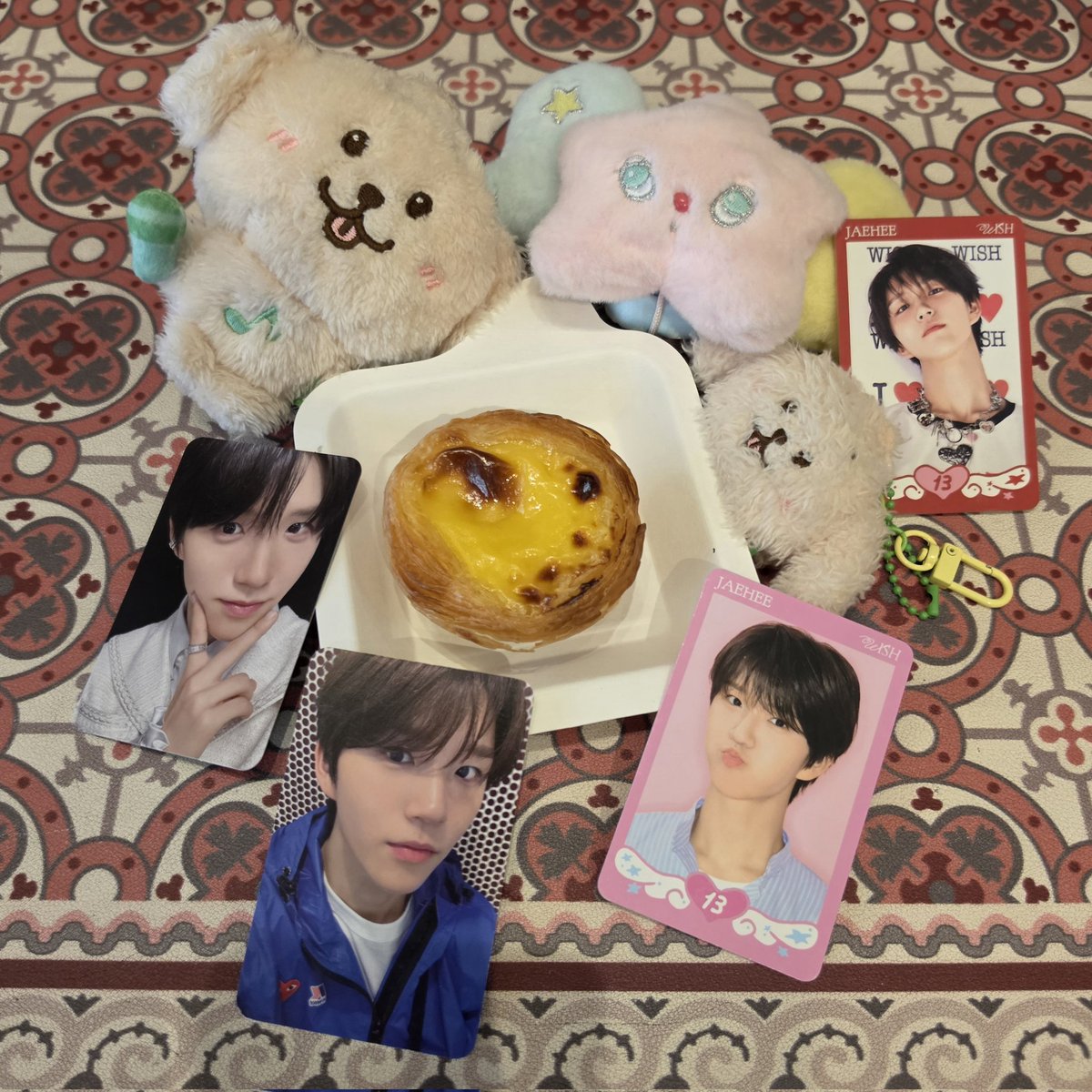 따스하게 tweet media