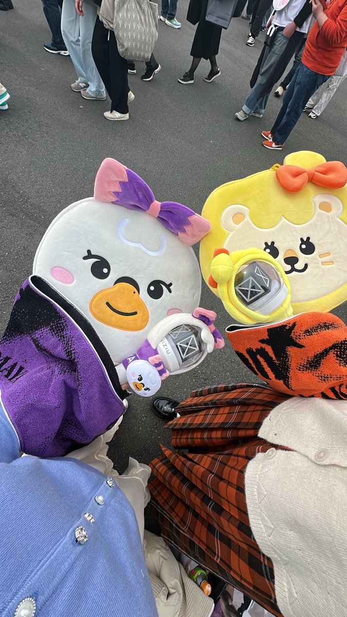 mikayanmikayan's tweet photo. 最近、ずっと心を閉ざして生きてたんだけど
昨日のniziuちゃんたちのMCで
みんなそれぞれ辛いこととかあると思うけど
私たち思い出して乗り越えて
のようなことを言ってくれてて
心に沁みすぎて、いつもと違う涙が出た、、
そして救われたありがとう。🌈
#niziu https://t.co/ZGx2fkLXLf