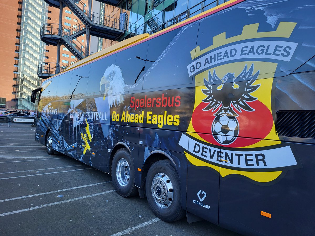 Marco van den Berge tweet media