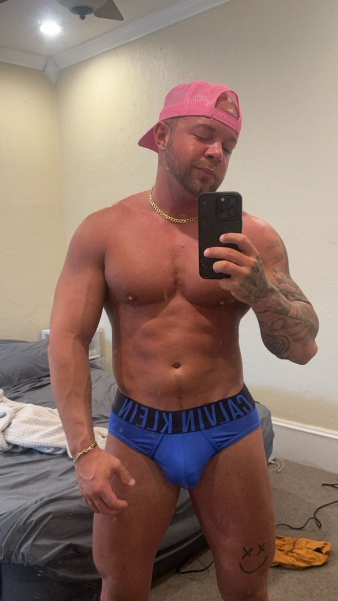 King payton tweet media