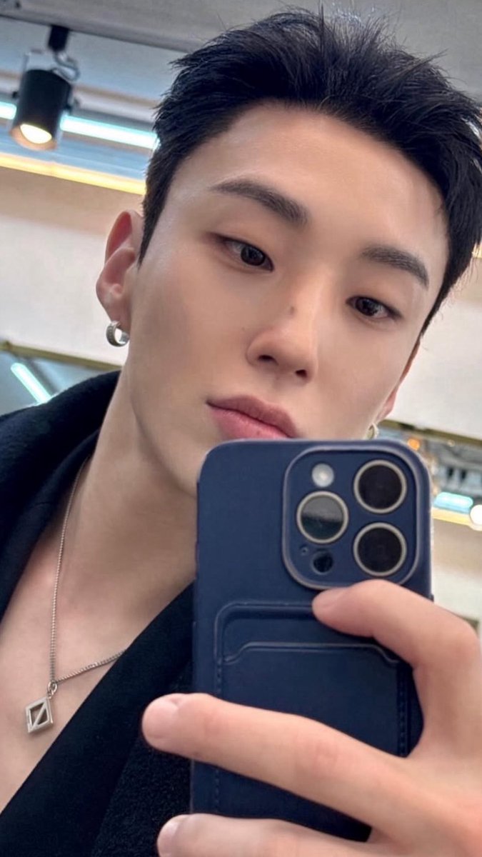 kiki_moon24up tweet media