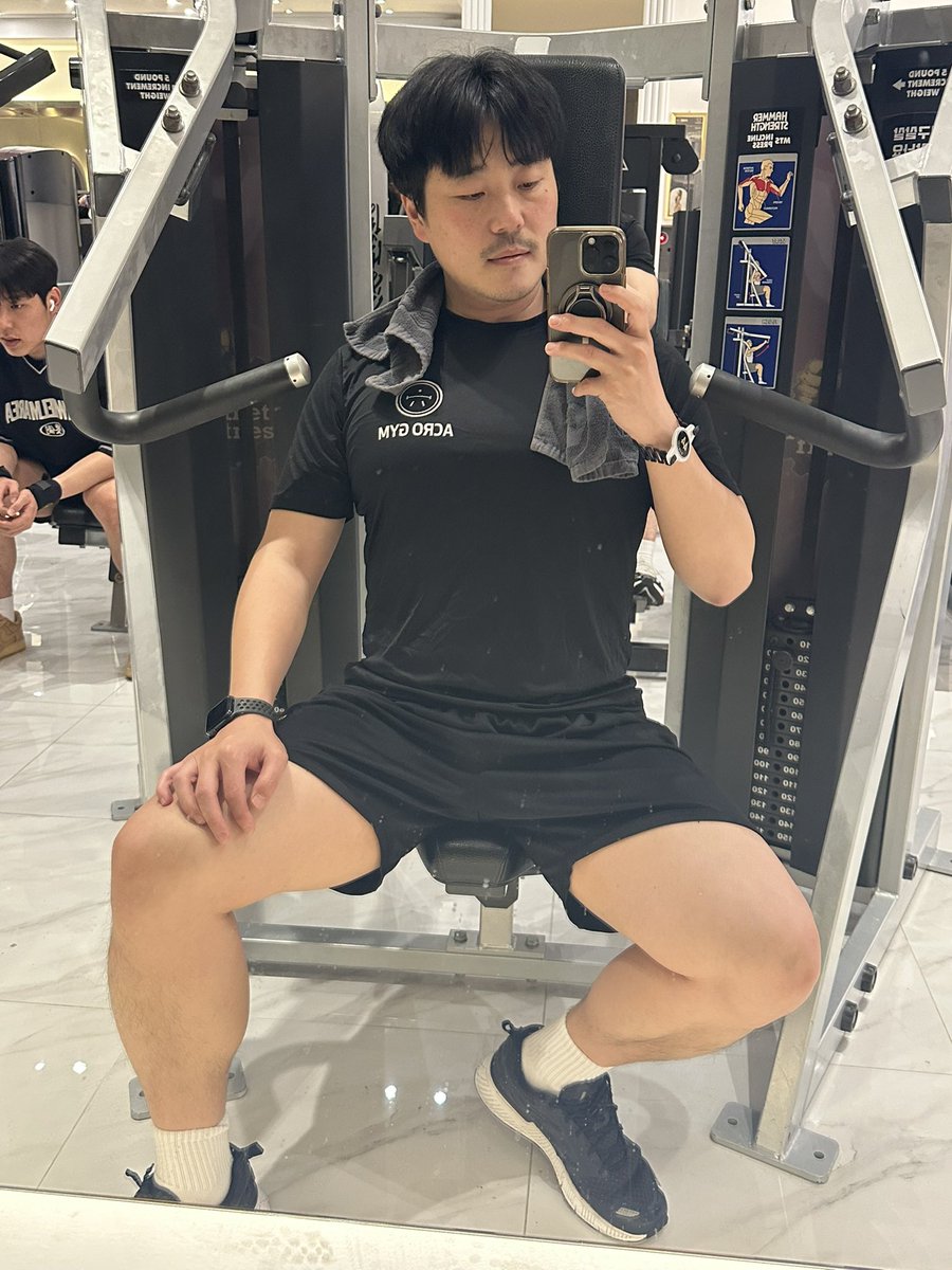 타천군 tweet media