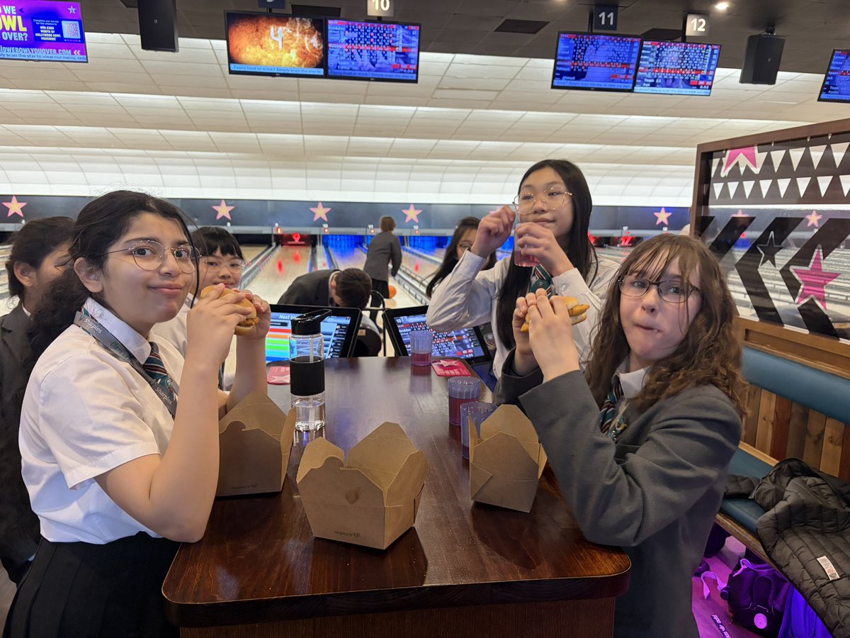 SharplesBacc's tweet photo. Food time! 🎳🍔🍟 @SharplesSchool https://t.co/qTx3SywZmg