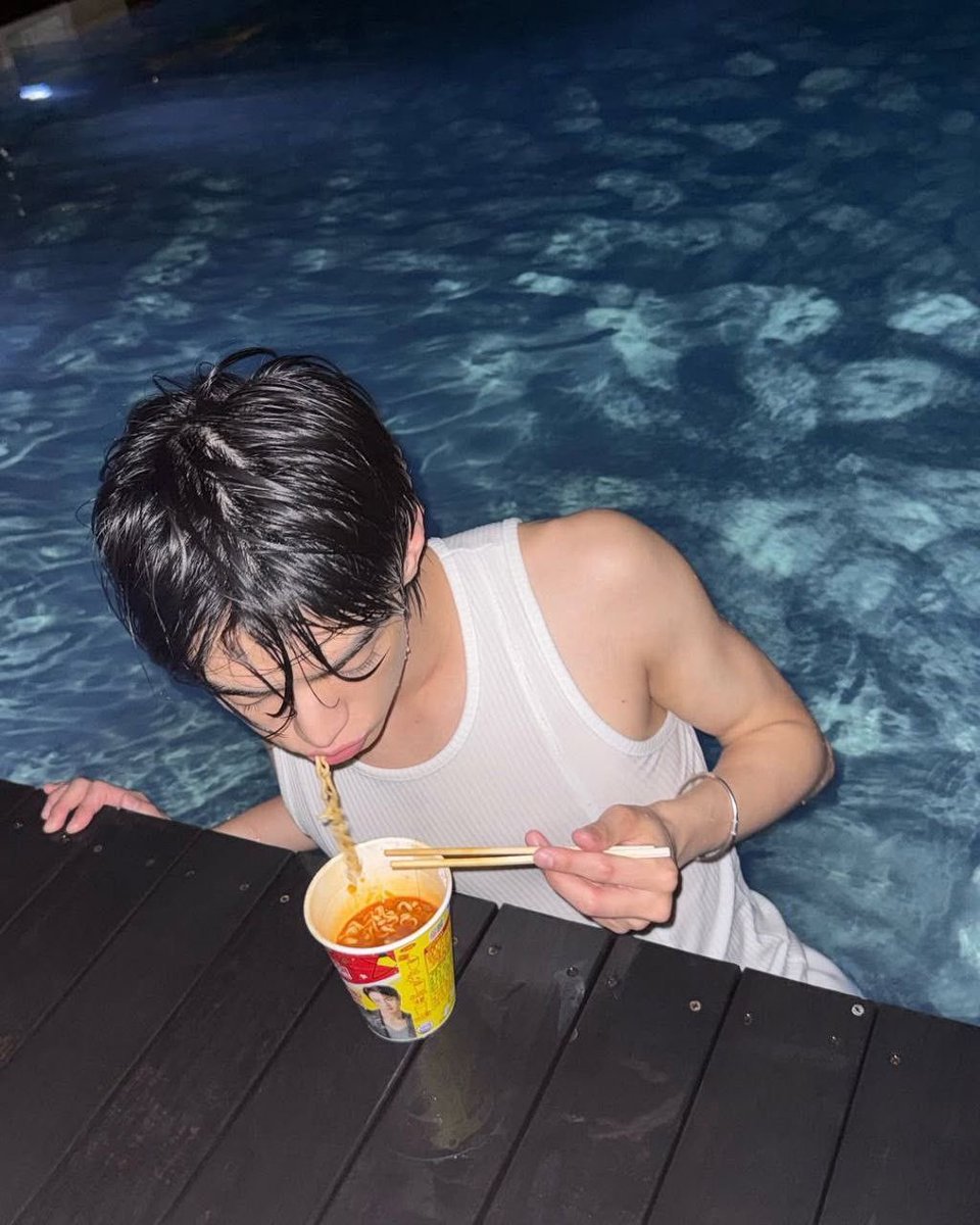 아카이브 tweet media