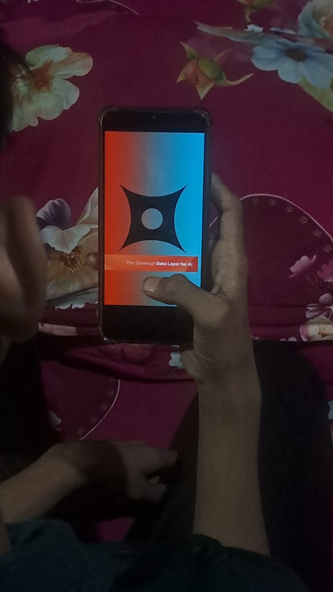 What <a href="/PerleLabs/">Perle Labs</a> Does

#PerleAI is creating high quality verifiable data for AI model training where human expertise and 

blockchain tracking work together They specialize in data labeling review &amp; AI quality improvement

participating in <a href="/PerleLabs/">Perle Labs</a> community campaign
#ToPerle