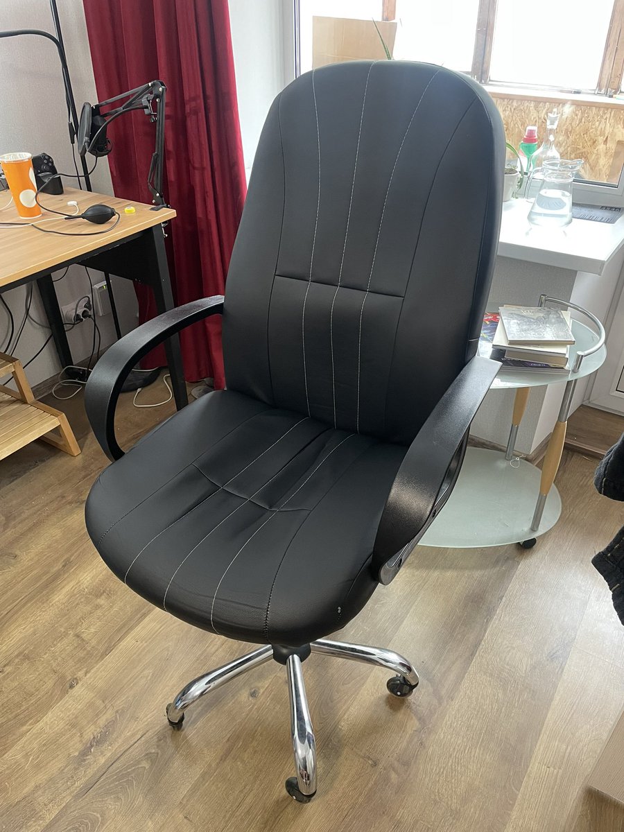 Официальный ektguy tweet media