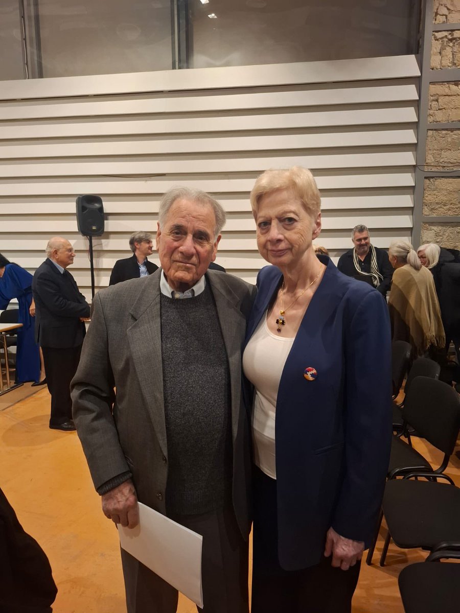 ELENI THEOCHAROUS tweet media