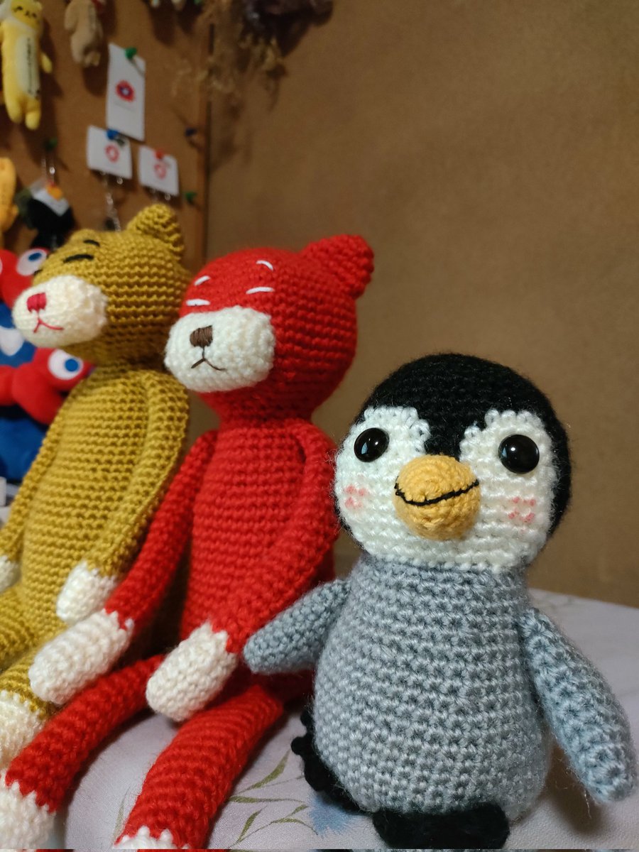 すてきにハンドメイド4月号が発売中！連載中「まっちゃんのなごみ生活」の内容が…今私がドハマりしている「あみぐるみ✨️✨️」私は昨年6月号のペンギン🐧に挑戦したよ！顔が正面を向いてないのはご愛嬌😂もっと色々作りたくて毎日うずうずです🥰
#すてきにハンドメイド
#あみぐるみ
#まっちゃん