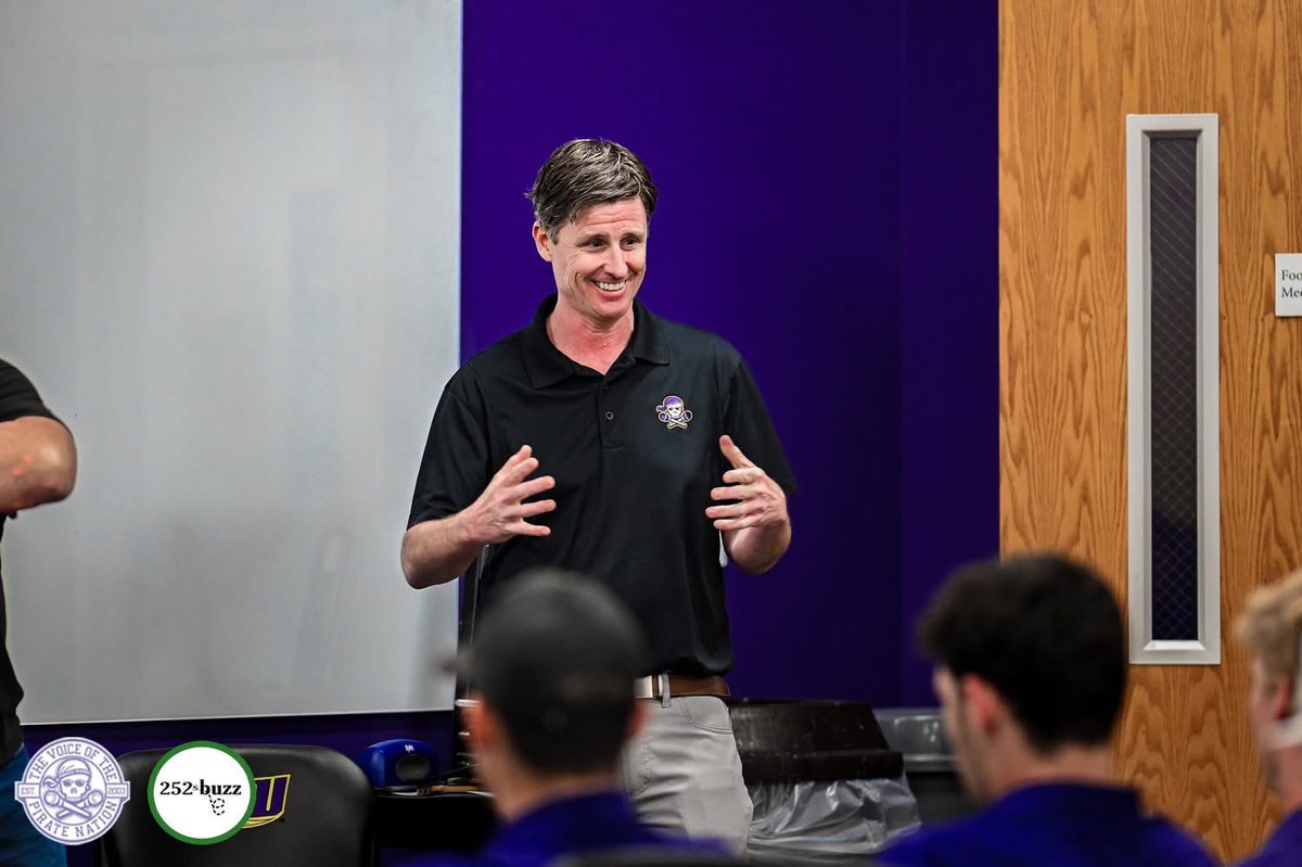 Pirate Radio ☠️ tweet media