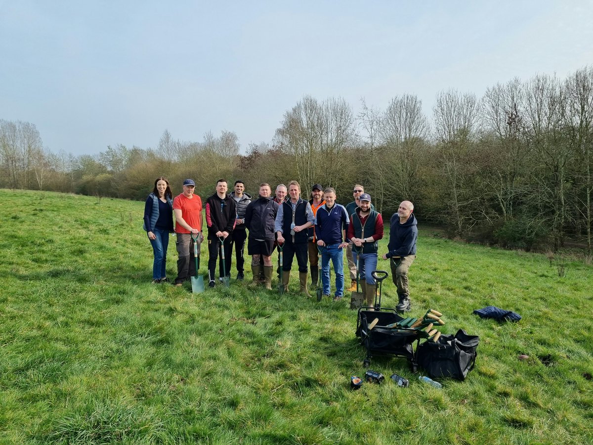 Haddonstone tweet media