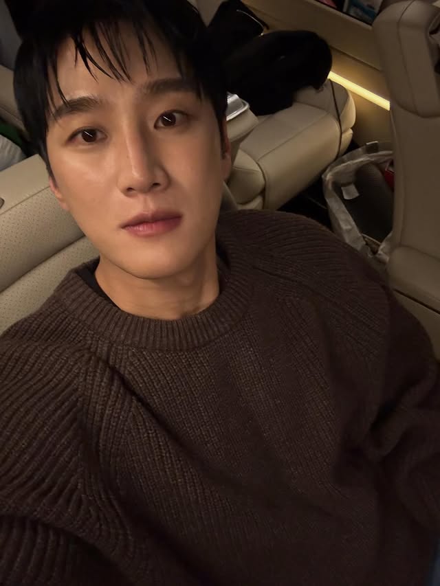 슬픈사람.. tweet media