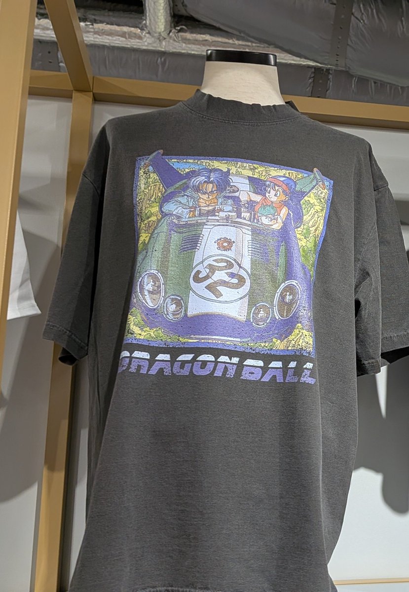 この中から38巻表紙のTシャツを買って来ました！！ この悟天と恐竜の