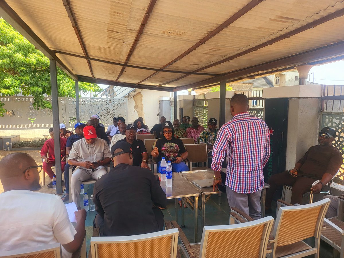 ObikaCy's tweet photo. The joint meeting of the Anambra state executive members and LG coordinators of City Boy Movement is presently ongoing in Awka.

The meeting aims at fine-tuning strategies on how to deliver the president of Nigeria, Alhaji Bola Ahmed Tinubu for 2nd term.
#CBMAnambra
#ReelectPBAT https://t.co/VFFJtHg32v
