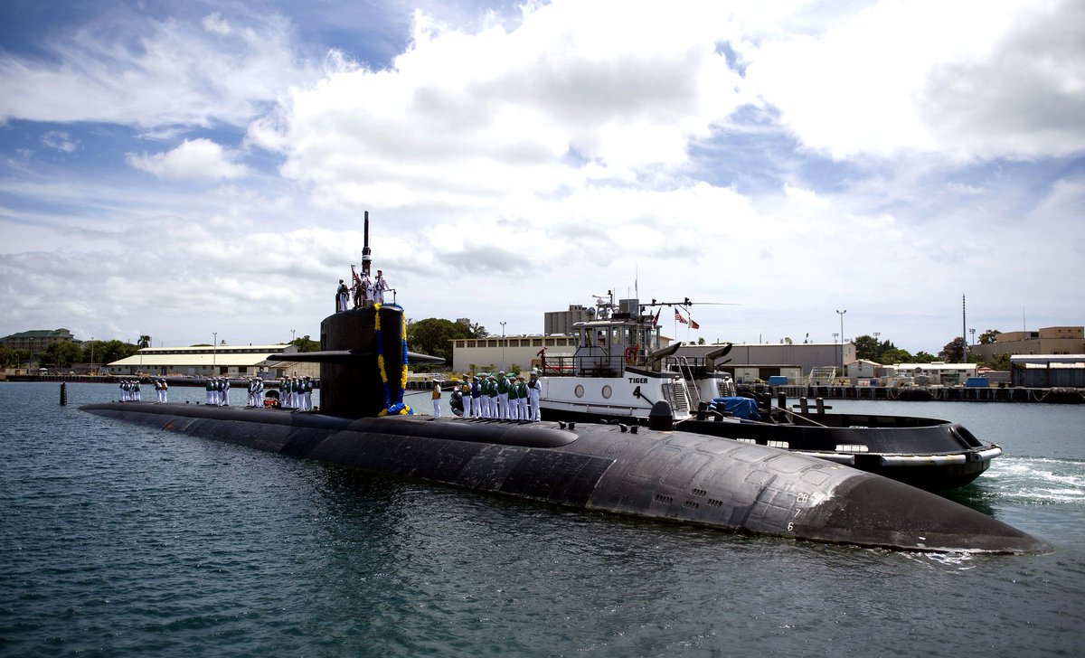 OTD in 2017: the slugger coming home to Pearl Harbor after a 6 month WESTPAC. USS Louisville (SSN-724) fired the first-ever sub launched Tomahawks in combat at the opening of Desert Storm.