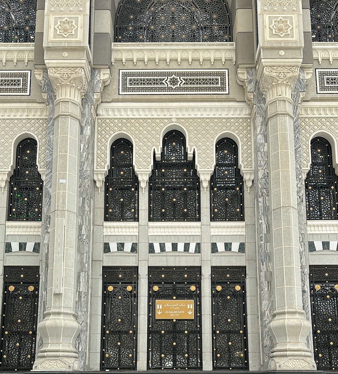 ميمه tweet media