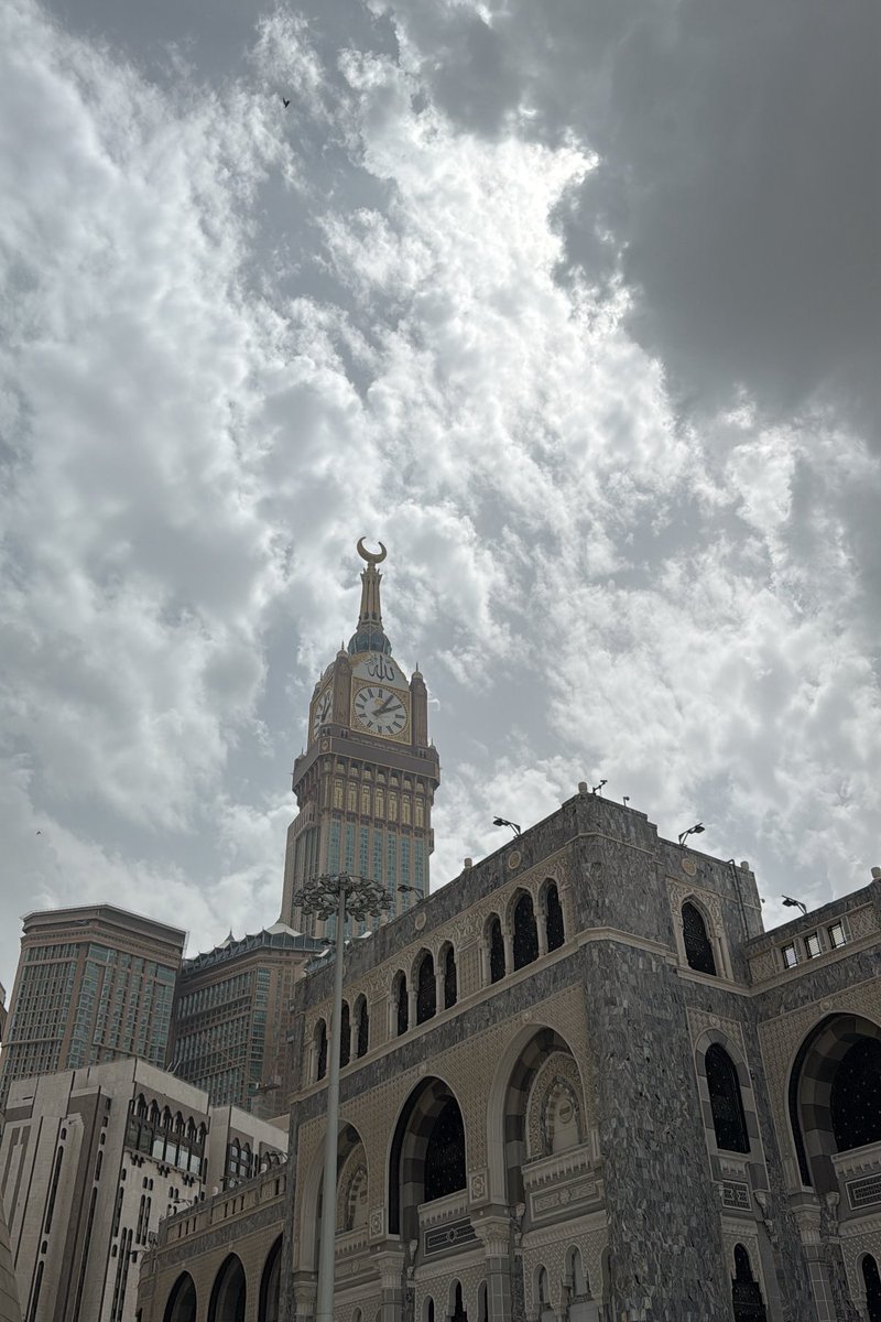 ميمه tweet media