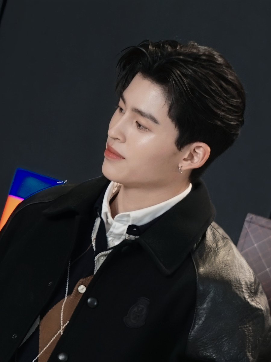 💢 จ ร ย : JK tweet media