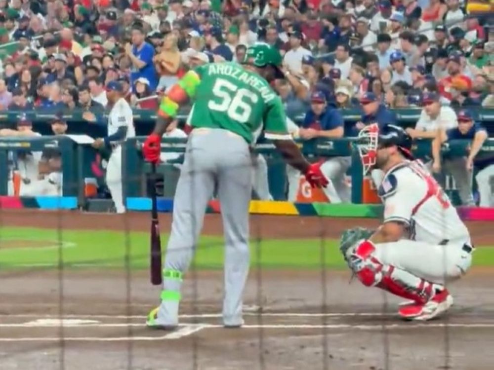 Toronto Sun tweet media