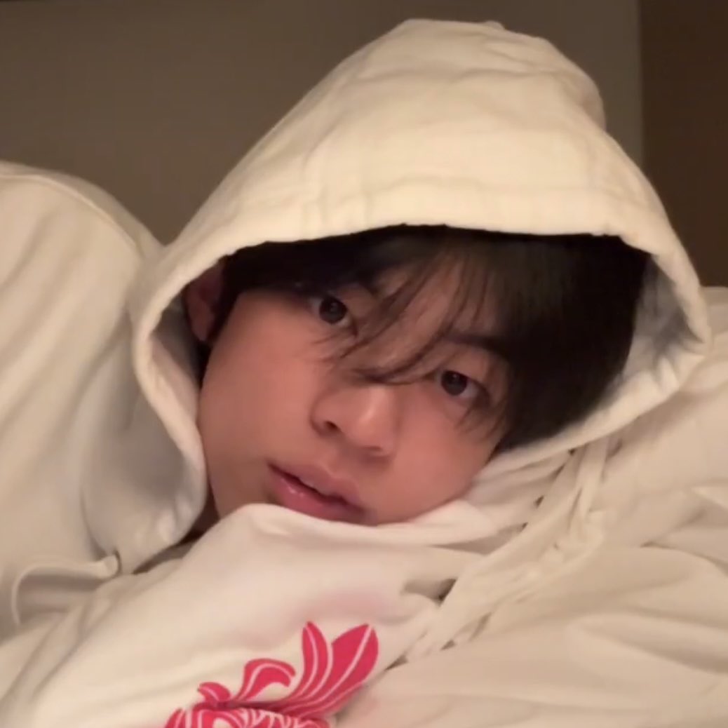 iceY🍅 tweet media