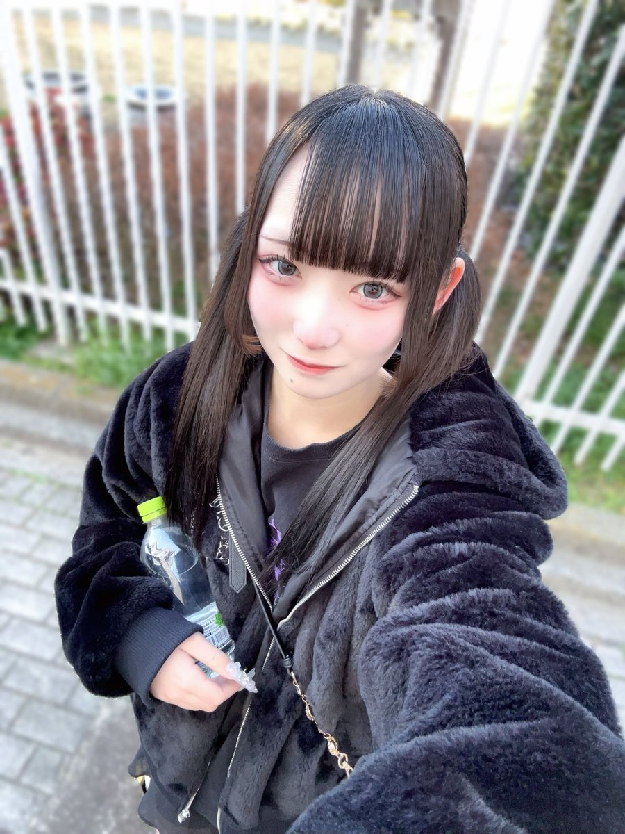 藍星みる tweet media