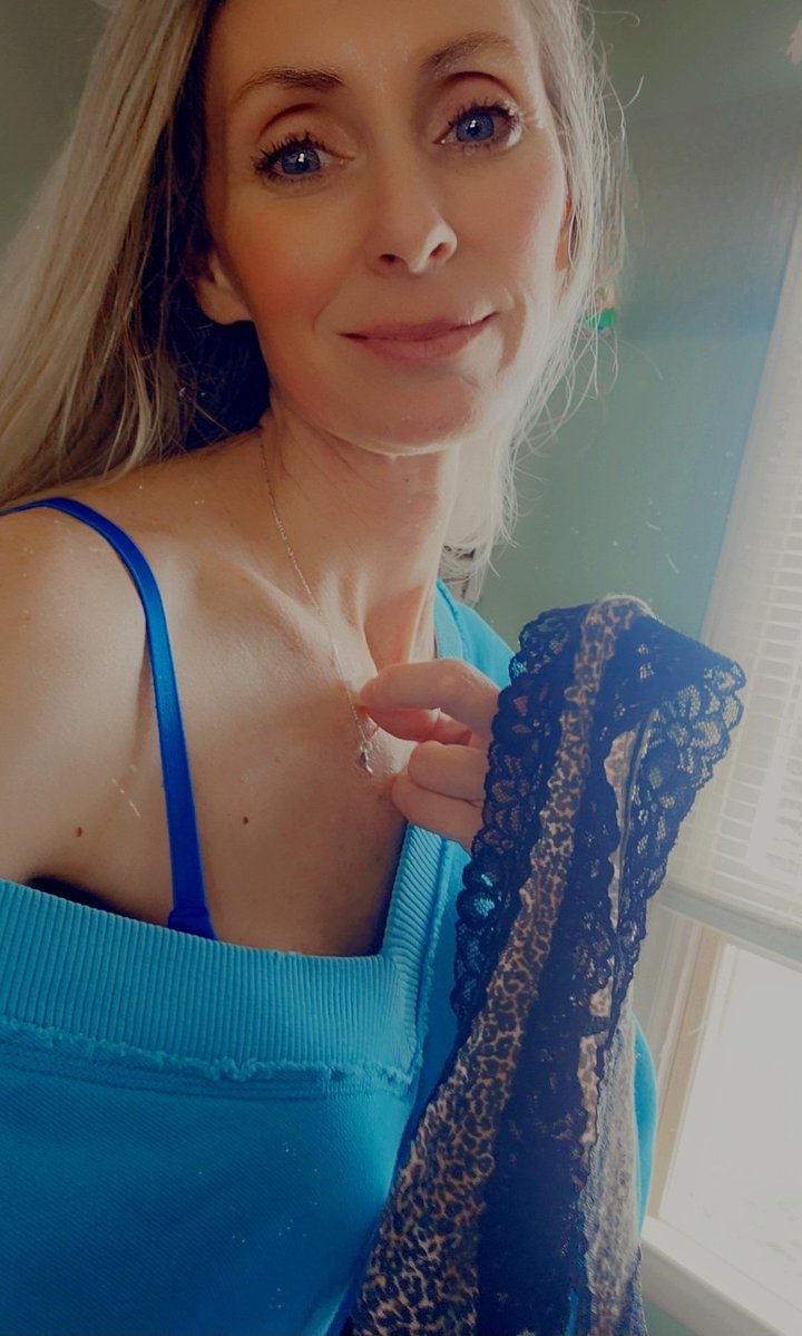 Mistress Sorsha tweet media