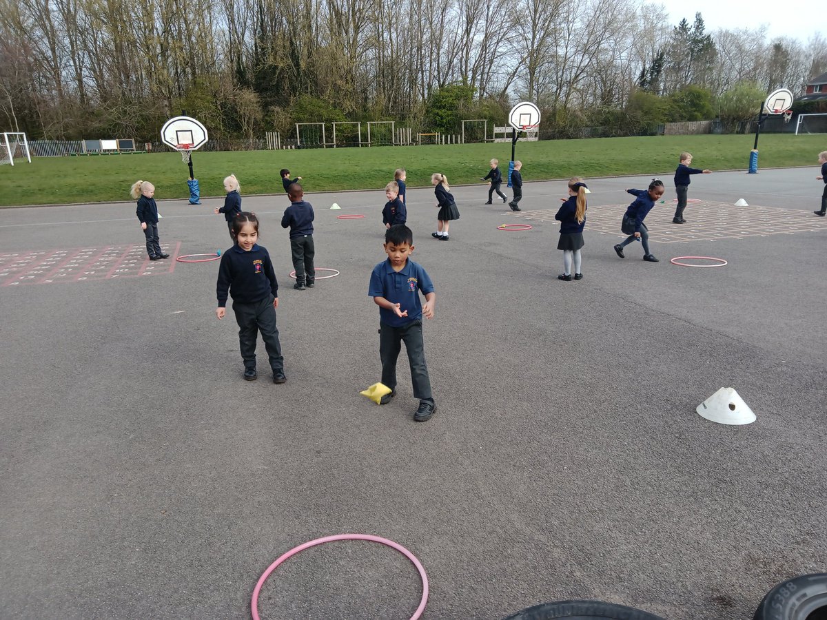 MissTSGC's tweet photo. Reception had a great start to the day with @Kickstarterz this morning! @MrGSGC https://t.co/ufS1qzuiVv