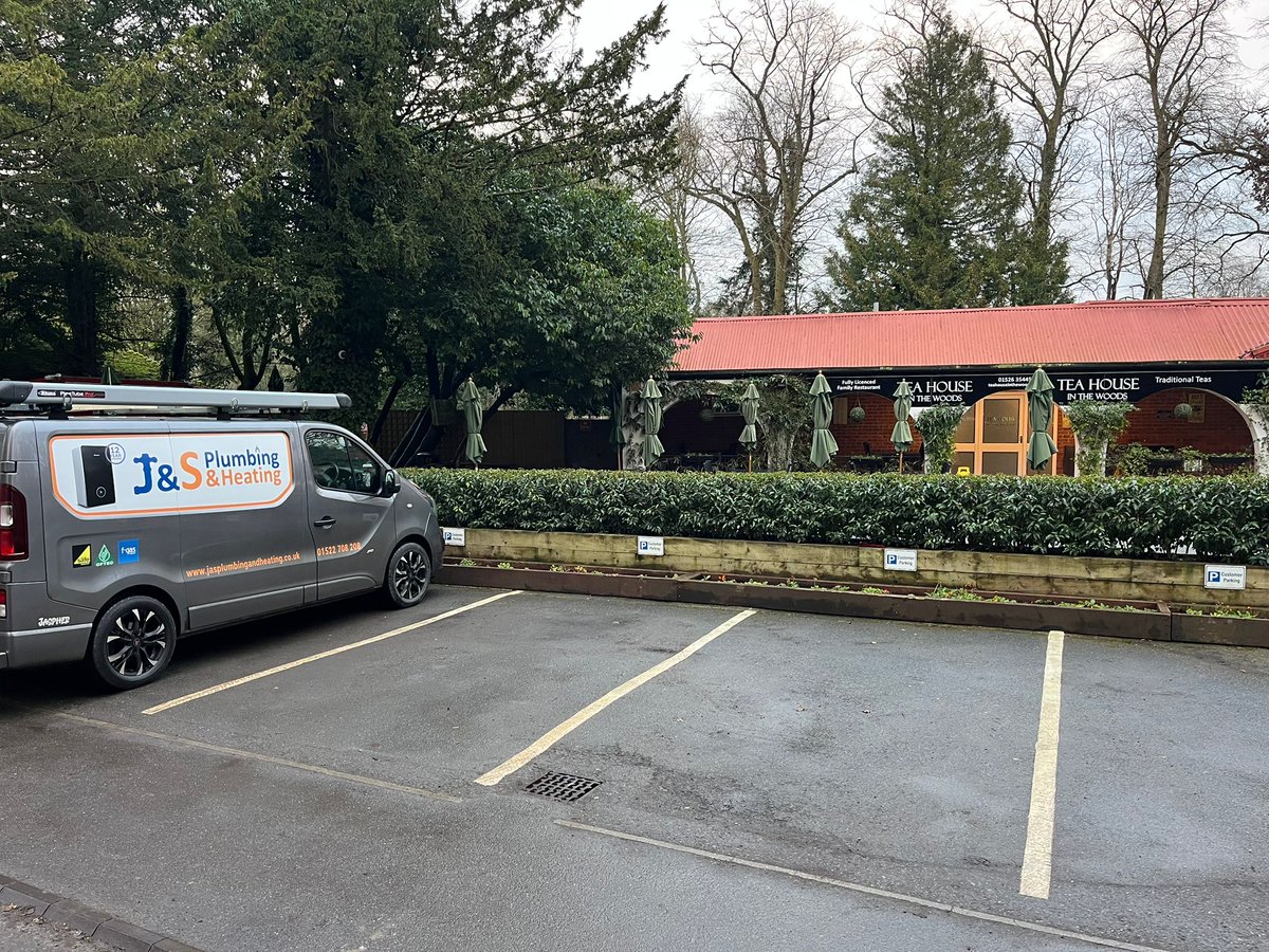 J & S Plumbing and Heating tweet media