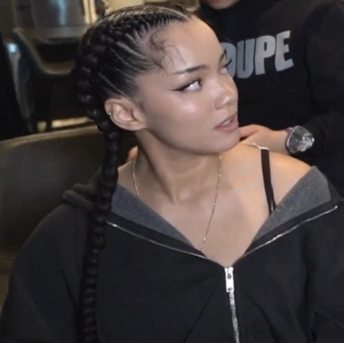 clip 🛸 tweet media