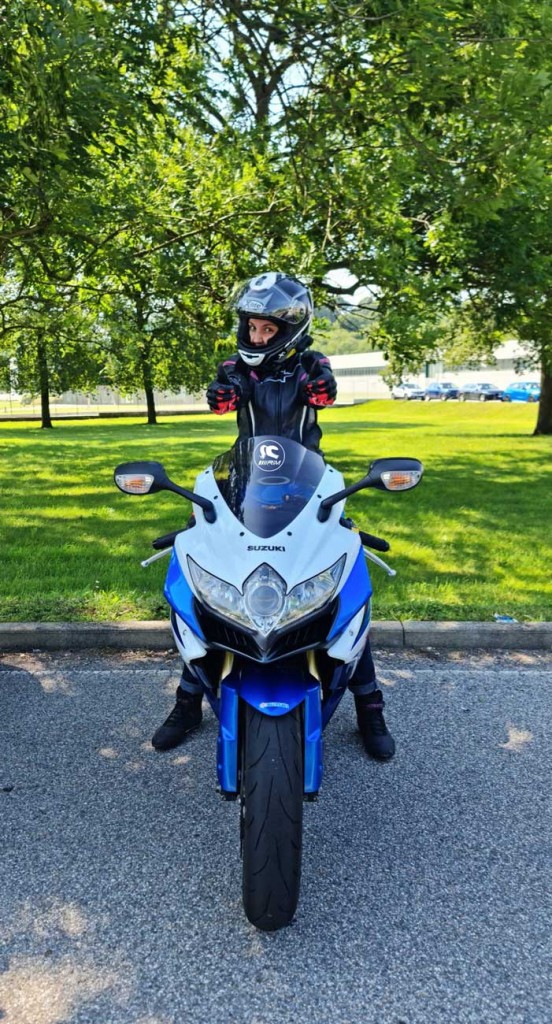 RagazzeInMoto's tweet image. RAGAZZEINMOTO.COM #albumdeiricordi #GIADA #ragazzeinmoto #all_shots #art #beautiful #capture #color #composition #exposure #focus #moment #photo #photography #photooftheday #pic #picoftheday #picture #sisterhood #motorcycle #sorellanza #goodtimes